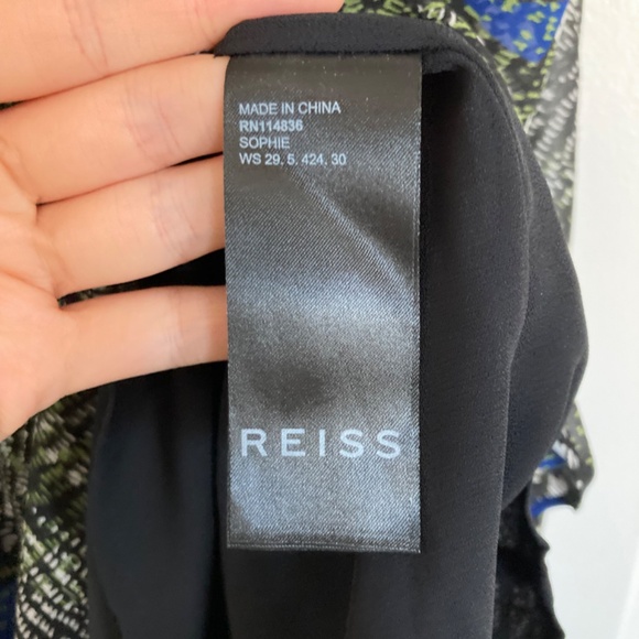 REISS Abstract Print Flutter Sleeve Dress NWOT - Picture 5 of 6